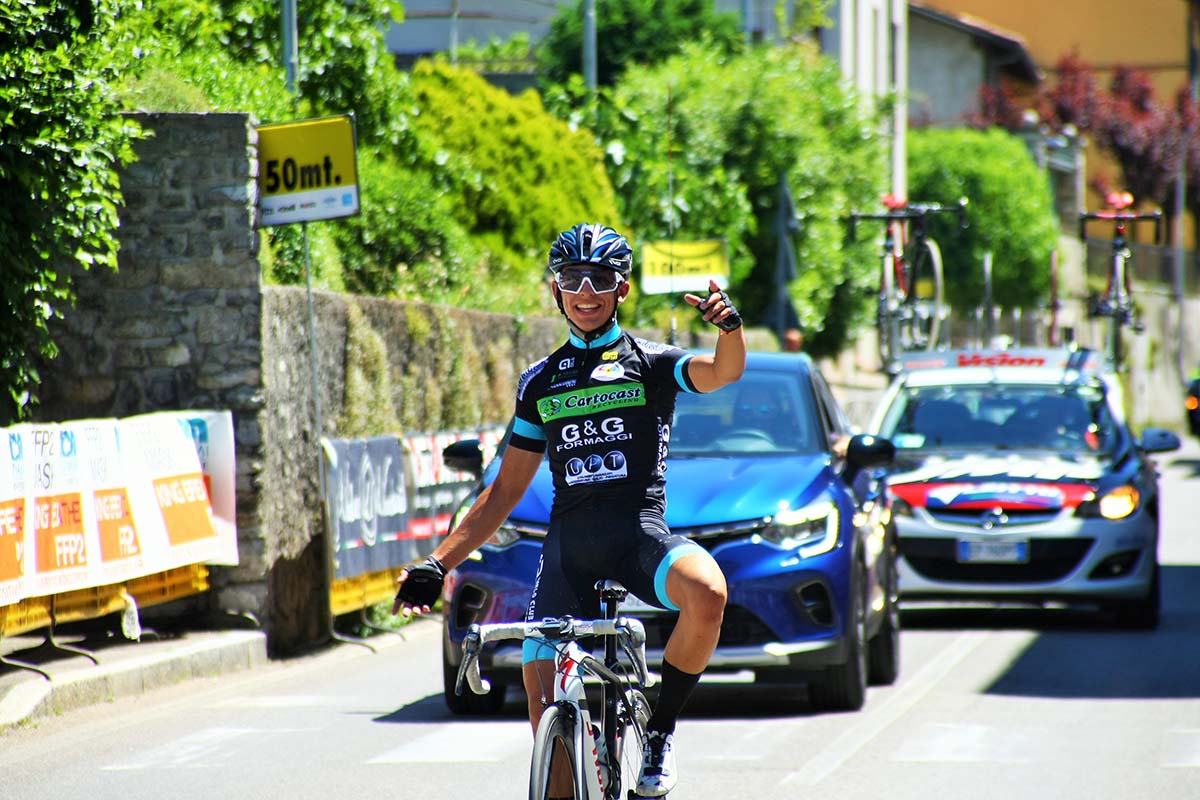Filippo Omati vince ad Albese con Cassano (foto Berry)