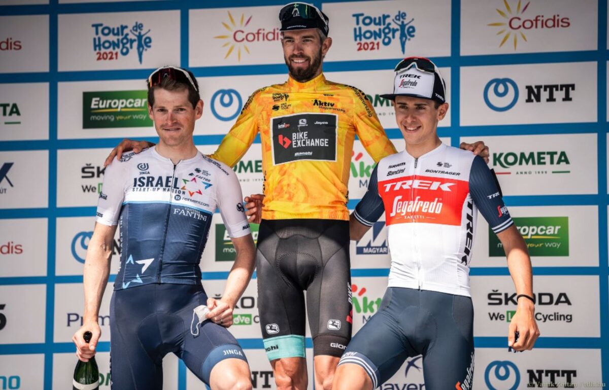 Il podio finale del Giro d'Ungheria vinto da Damien Howson, terzo Antonio Tiberi