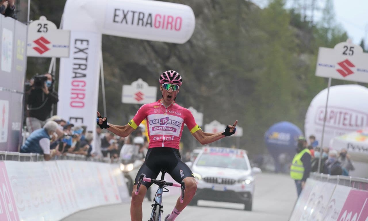 Juan Ayuso vince la settima tappa del Giro d'Italia Under 23 2021 (foto Isolapress)
