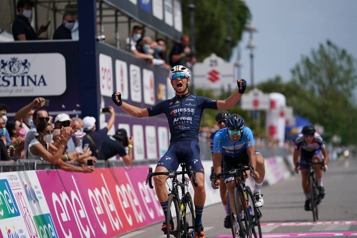 Alessio Bonelli vince la terza tappa del Giro d'Italia Under 23 2021 (foto Isolapress)