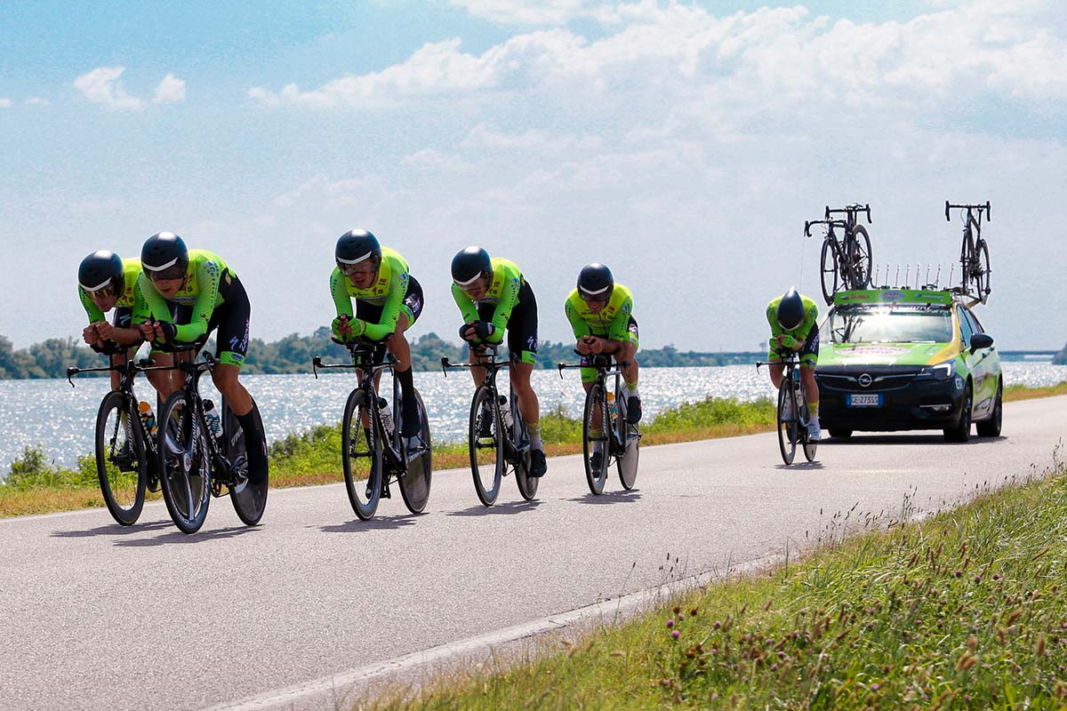 La General Store vince la cronosquadre del Giro del Veneto 2021 (foto Photors.it)