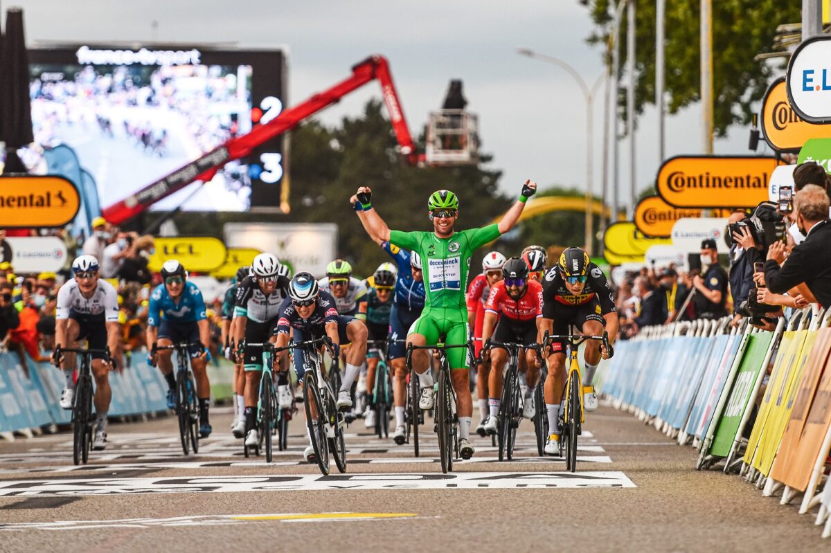Mark Cavendish vince la decima tappa del Tour de France 2021