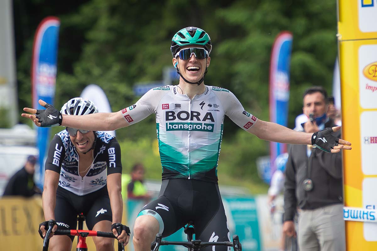 Giovanni Aleotti vince la prima tappa del Sibiu Tour 2021 (foto BORA - hansgrohe / Mario Stiehl)