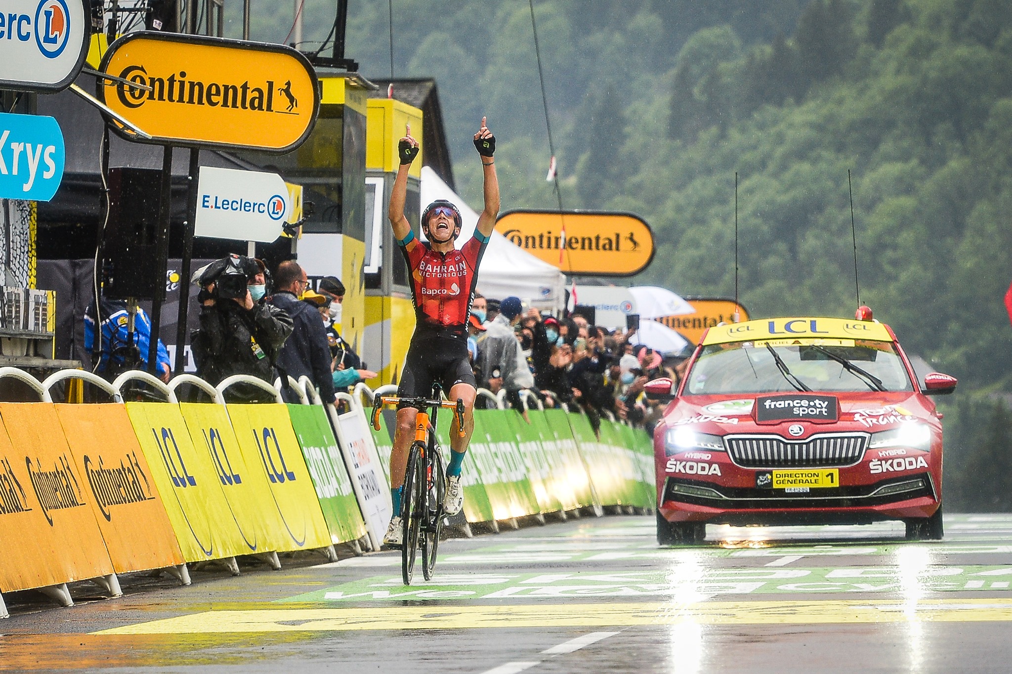 Dylan Teuns vince l'ottava tappa del Tour de France 2021 (foto ASO)