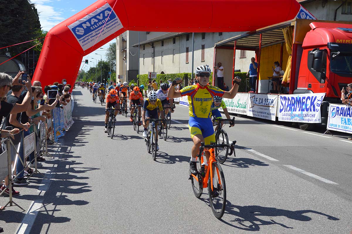 Matteo Baldini vince a Cassinone di Seriate (foto Roberto Amaglio)