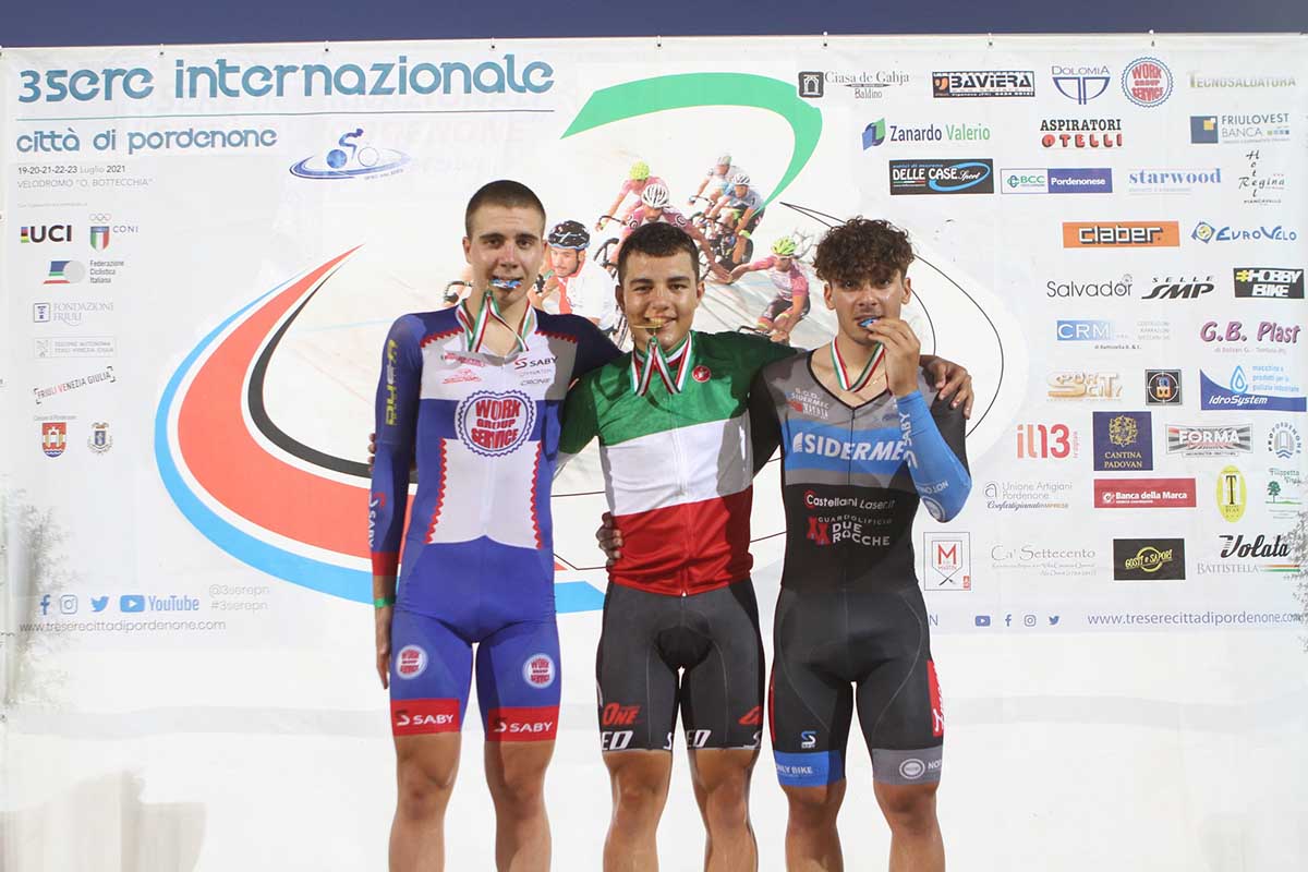 Podio Campionato Italiano Scratch Juniores vinto da Stefano Antonio Minuta