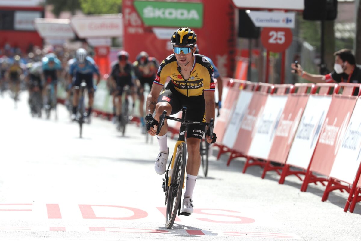 Primoz Roglic vince l'undicesima tappa della Vuelta a Espana 2021 (foto Photo Gomez Sport)
