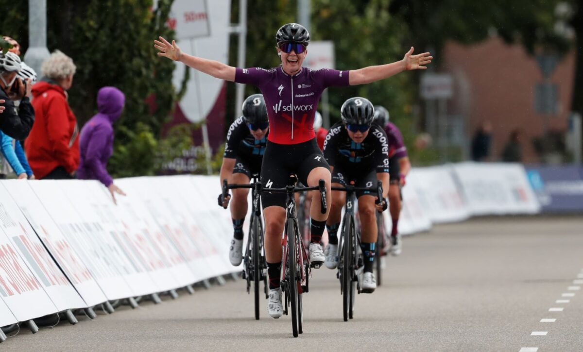 Lonneke Uneken vince la terza tappa del Simac Ladies Tour 2021 (foto SD Worx)