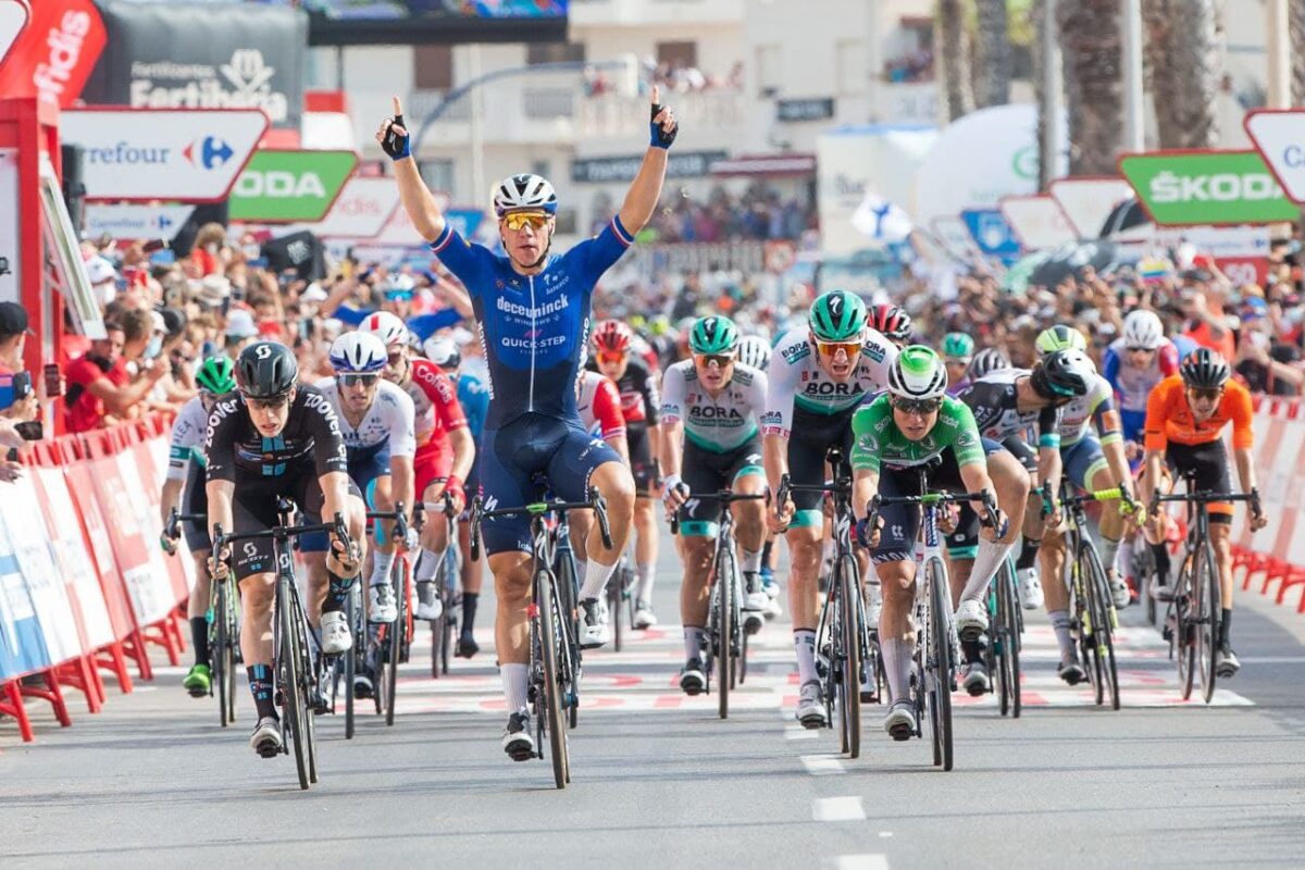 Fabio Jakobsen vince l'ottava tappa della Vuelta a Espana 2021