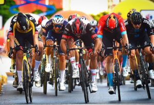 Fernando Gaviria vince la terza tappa del Tour de Pologne 2021