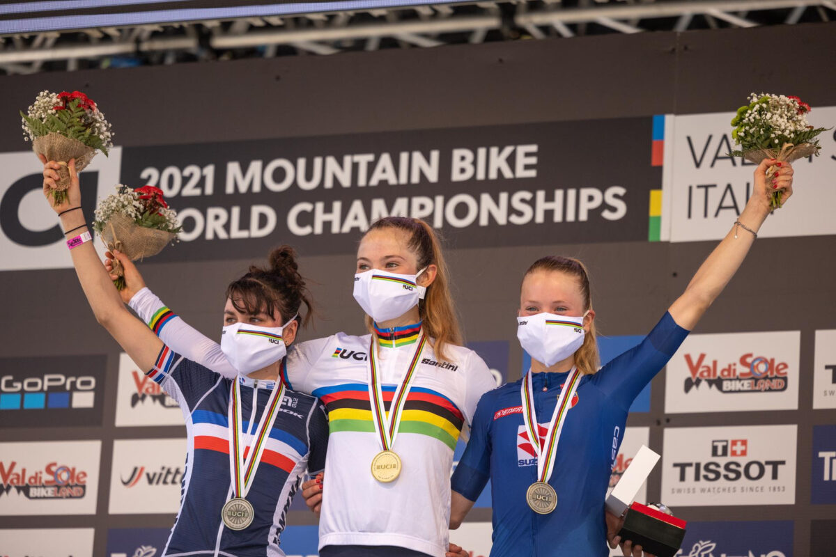 Il podio del Campionato Europeo XCO DOnne Junior 2021 (foto Michele Mondini)