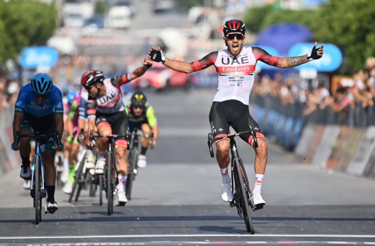 Juan Sebastian Molano vince la prima tappa del Giro di Sicilia (foto LaPresse)