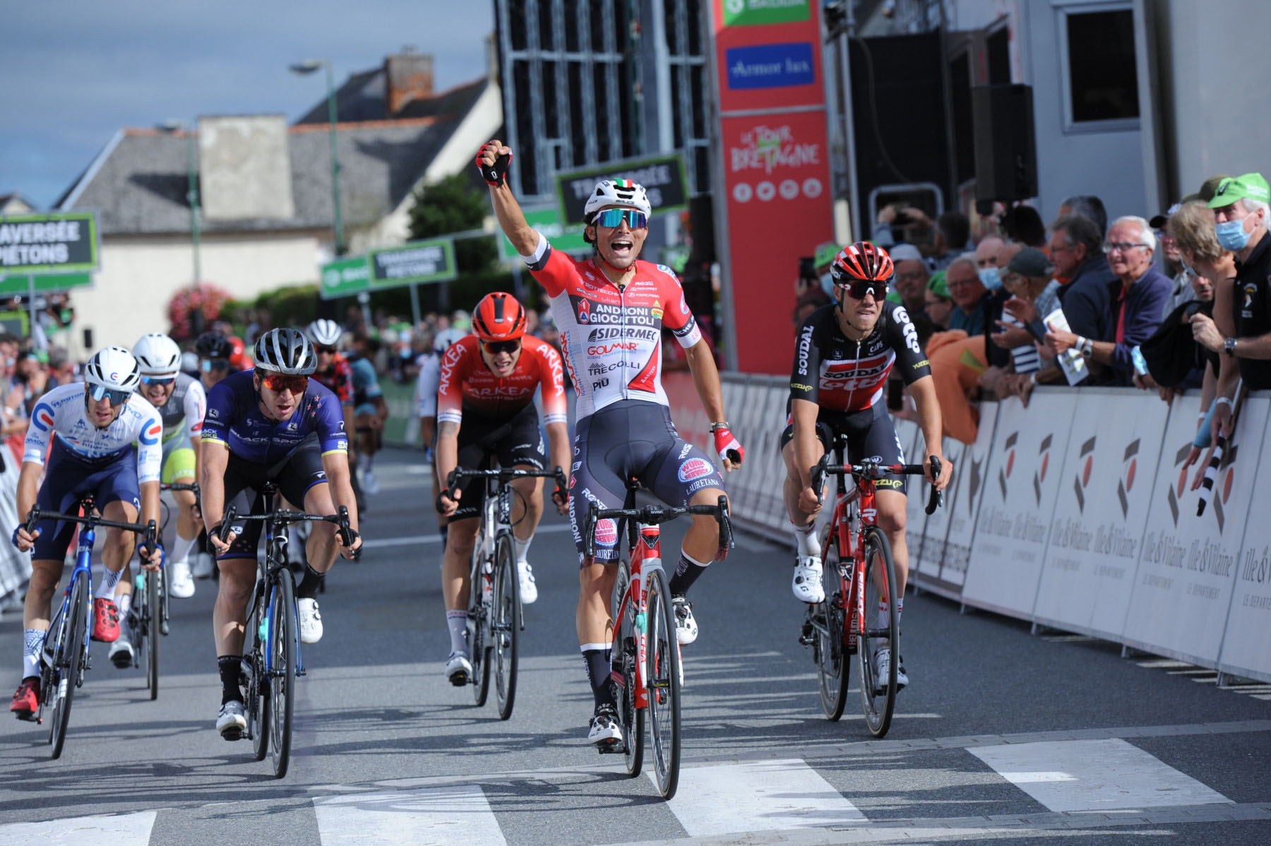 Leonardo Marchiori vince la quinta tappa del Tour de Bretagne 2021 (foto Philippe Le Cocq - DirectVelo)