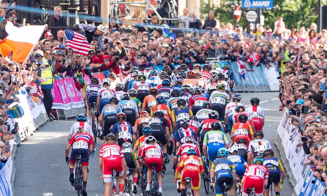 Economic impact of the 2022 UCI World Championships for road and track