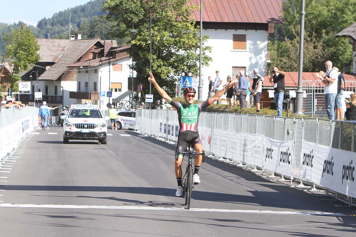 Matteo Zurlo vince la prima tappa del Giro della Regione Friuli Venezia Giulia 2021 (foto Bolgan)