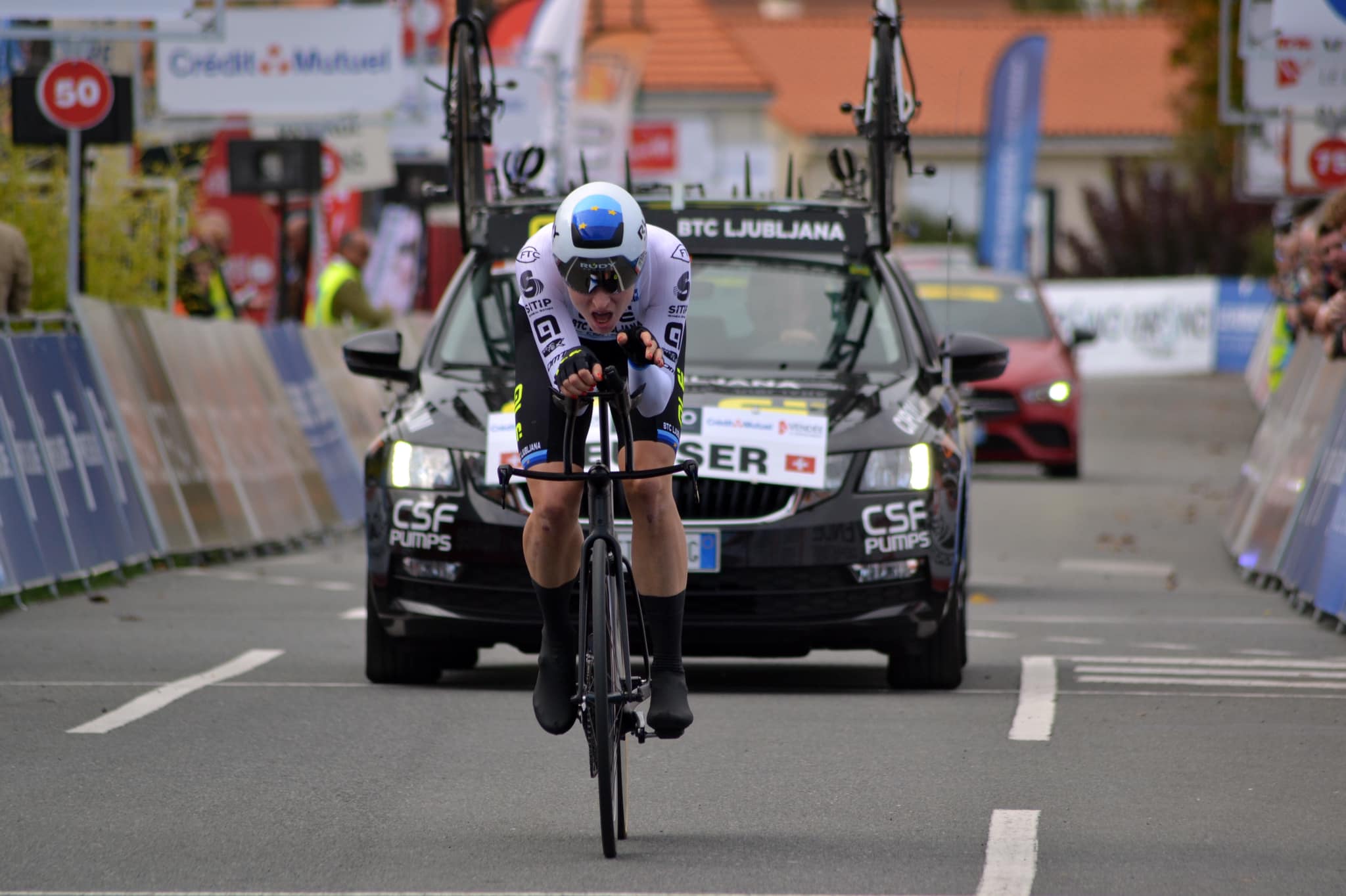 Marlen Reusser vince la Chrono des Nations