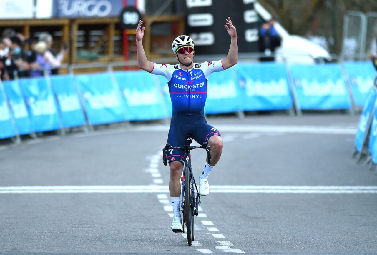 Remco Evenepoel vince la prima tappa della Volta Valenciana 2022 (foto Getty Images)