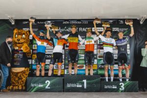 Il podio della terza tappa dell'Andalucia Bike Race 2022