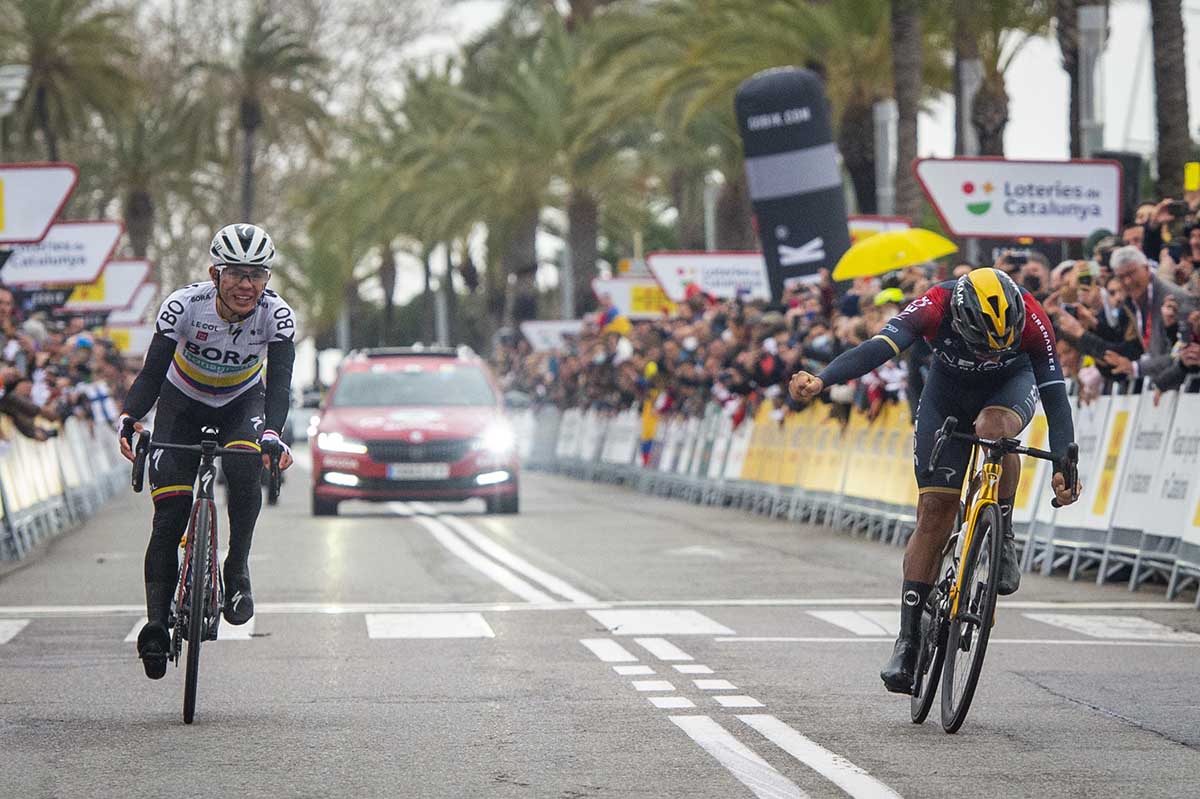 Nella sesta tappa della Volta a Catalunya volanta vincente di Richard Carapaz su Sergio Higuita