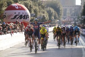 Matieu Van der Poel vince la quarta tappa della Settimana Internazionale Coppi e Bartali 2022 (foto SprintCyclingAgency)