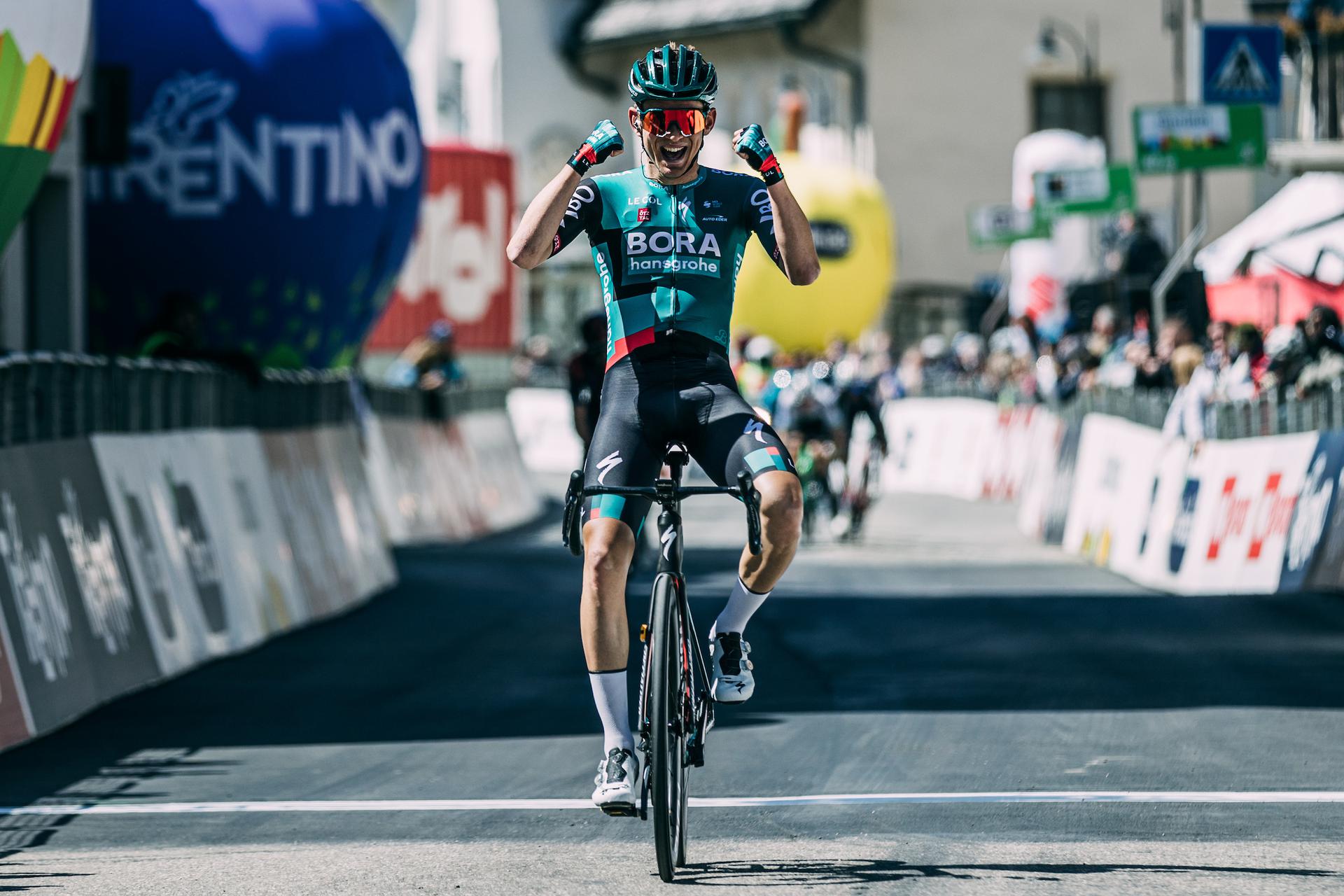 Lennard Kämna vince la terza tappa del Tour of the Alps 2022 (foto Tornanti)