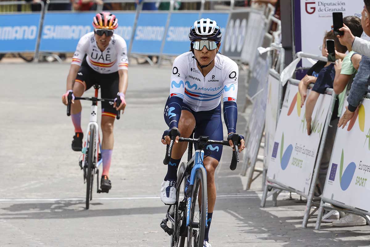 Arlenis Sierra anticipa Mavi Garcia nella prima tappa della Vuelta Ciclista Andalucia 2022 (foto SprintCyclingAgency)