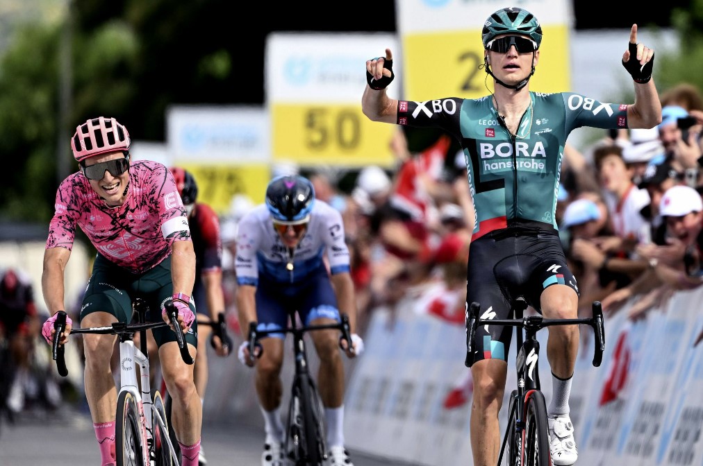 Aleksandr Vlasov vince la quinta tappa del Tour de Suisse 2022
