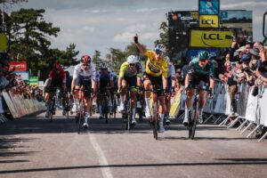Wout Van Aert vince la quinta tappa del Giro del Delfinato 2022 (foto ASO)