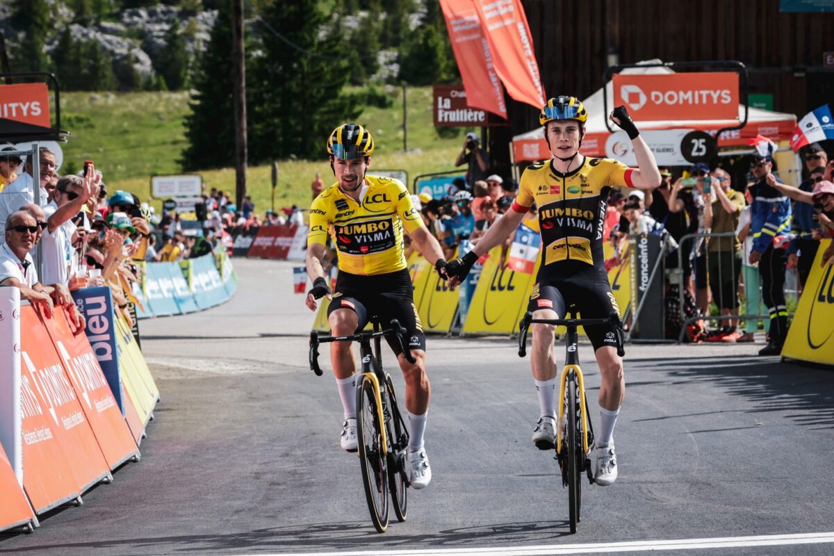Vingegaard e Roglic in parata nell'ultima tappa del Critérium du Dauphiné 2022 (foto ASO)