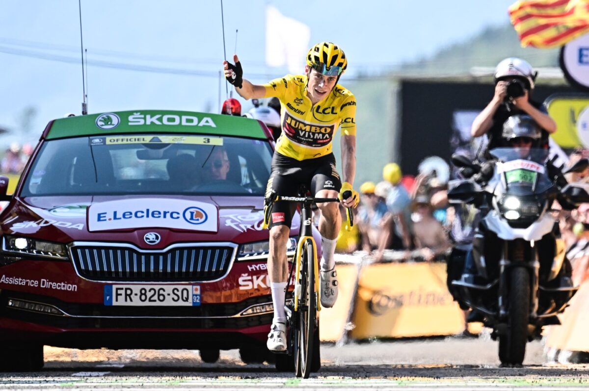 Jonas Vingegaard vince la tappa 18 del Tour de France 2022 (foto A.S.O. - Pauline Ballet)