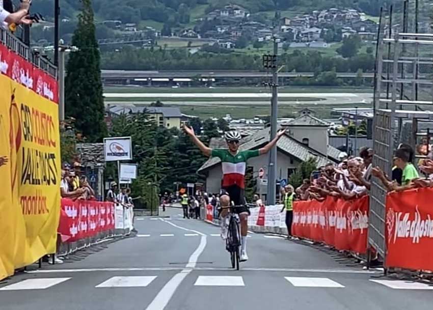 Lorenzo Germani vince la seconda tappa del Giro Valle d'Aosta 2022