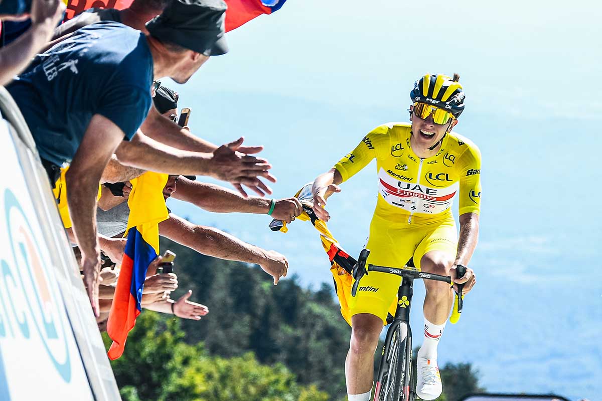 Tadej Pogacar vince la settima tappa del Tour de France 2022 (foto A.S.O. / Charly Lopez)