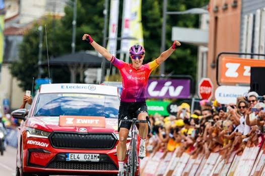 Marlen Reusser wins in Bar sur Aube - credit A.S.O. - Fabien Boukla