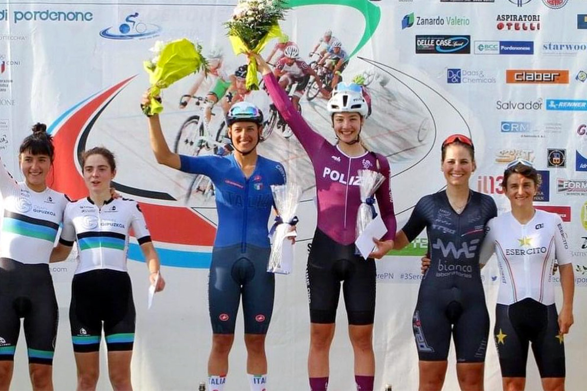 Martina Fidanza e Barbara Guarischi sul podio della Madison della 6 Giorni di Pordenone - foto Bolgan