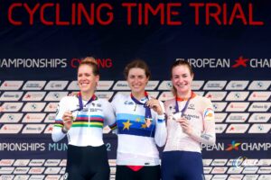 Il podio del Campionato Europeo cronometro Donne Elite vinto da Marlen Reusser (foto UEC/Sprint Cycling Agency)