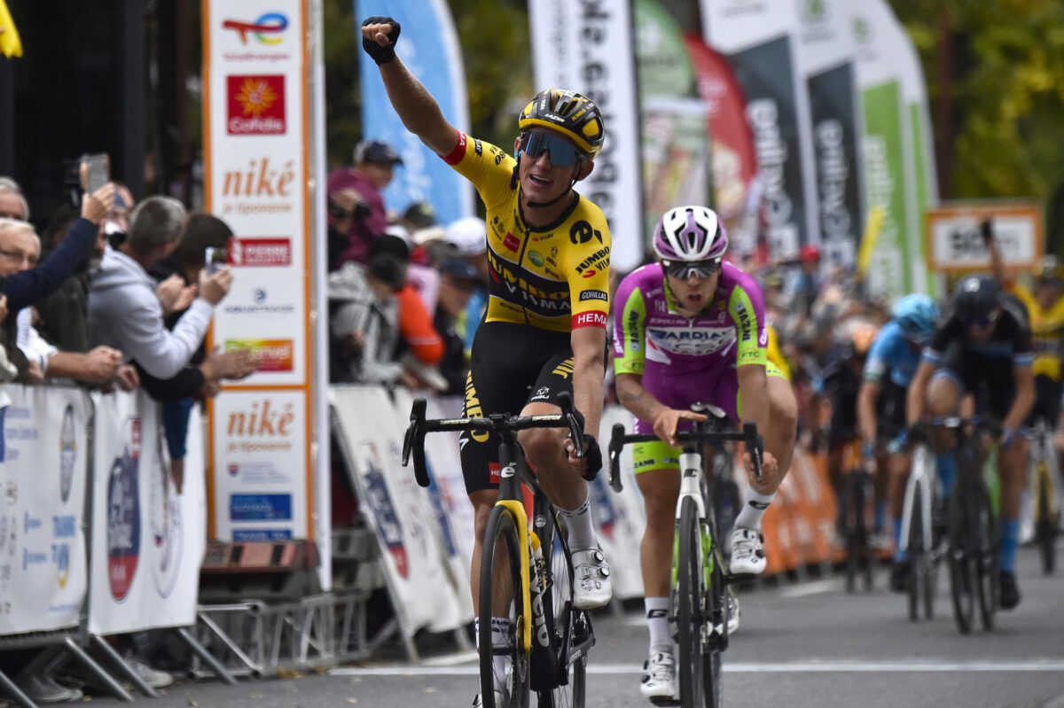 L'arrivo della terza tappa del Giro di Slovacchia con Luca Colnaghi secondo
