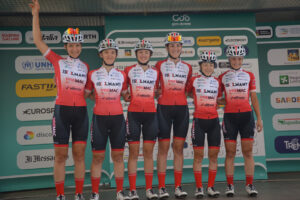 Isolmant Premac Vittoria al via del Giro Donne - Foto Flaviano Ossola