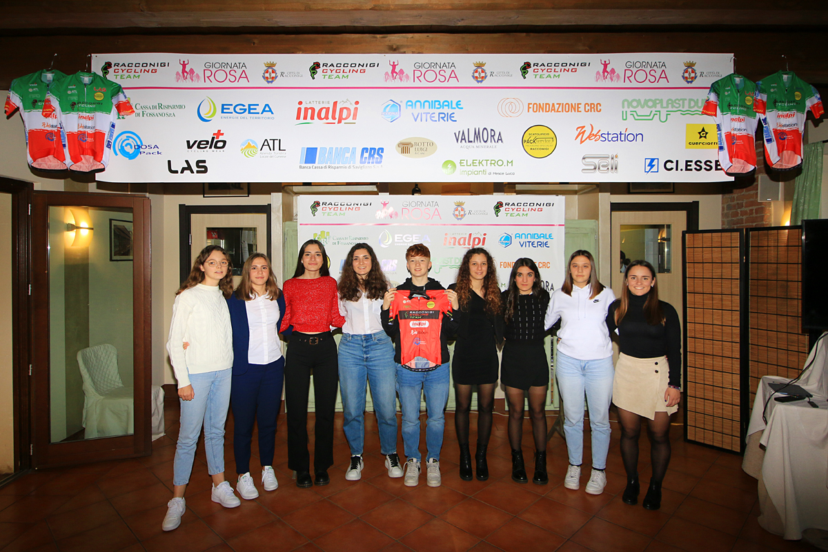 La formazione 2023 del Racconigi Cycling Team - Foto F.OSSOLA
