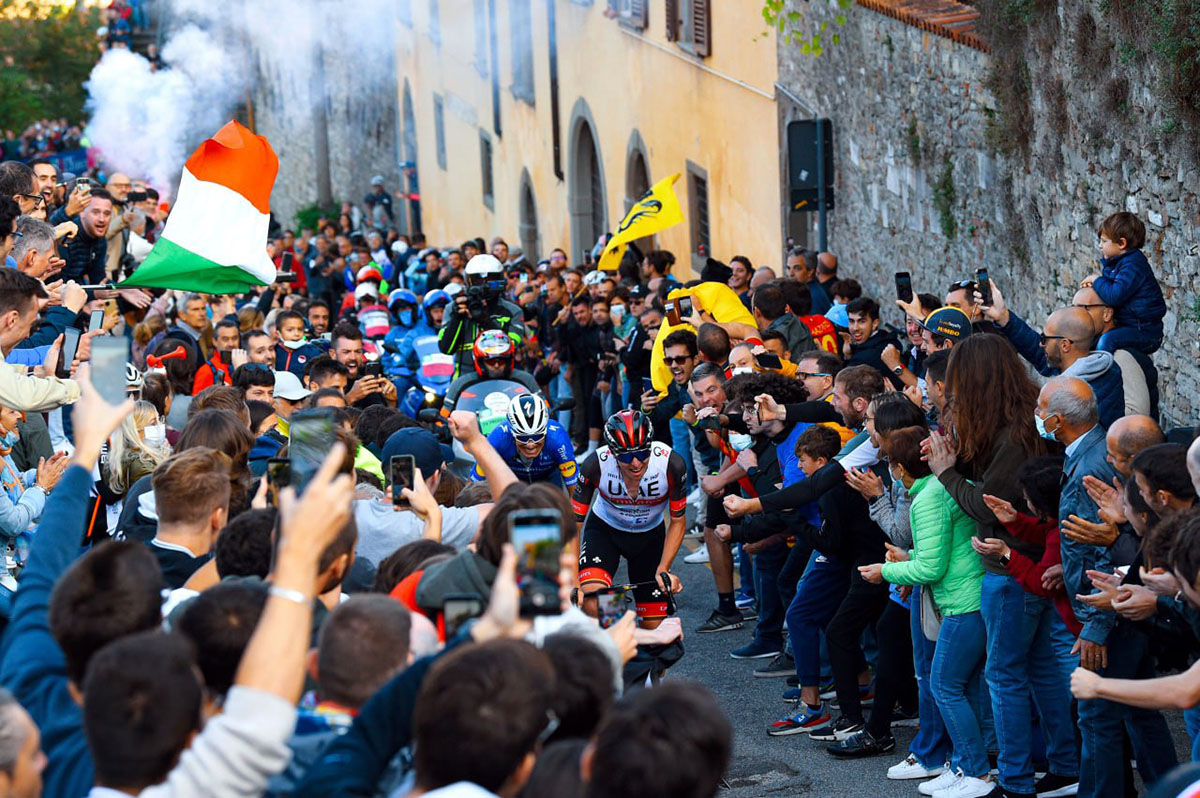 La salita della Boccola, dente finale della tappa con arrivo a Bergamo del Giro d'Italia 2022