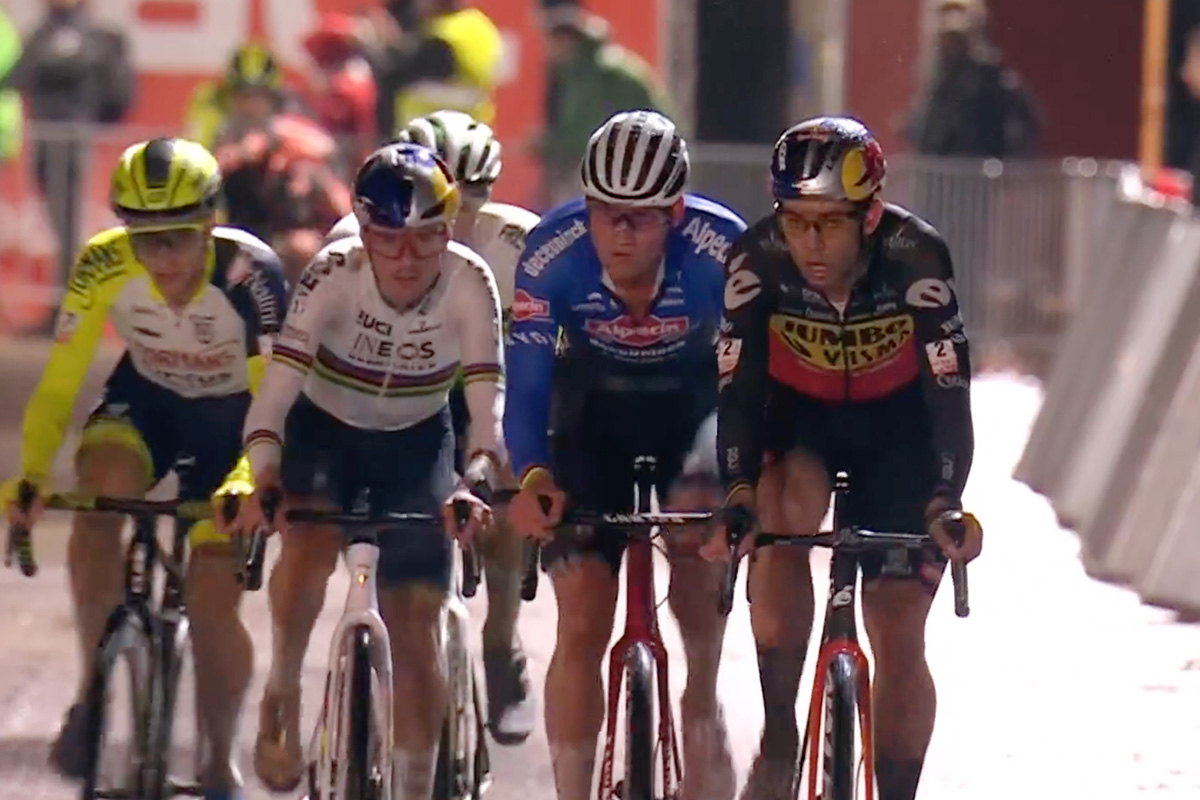 Van Aert, Van der Poel, Pidcock in azione a Mol
