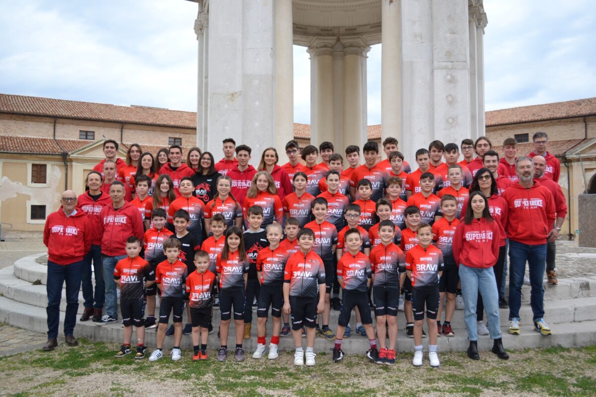 SUPERBIKE BRAVI Platforms, vincitori del Gran Prix Centro Italia nel 2022