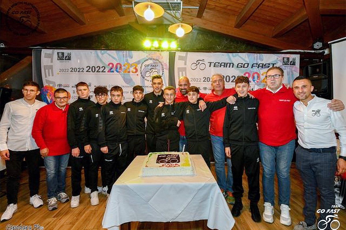 nella foto di Capodany PH il gruppo del Team Go Fast per il 2023