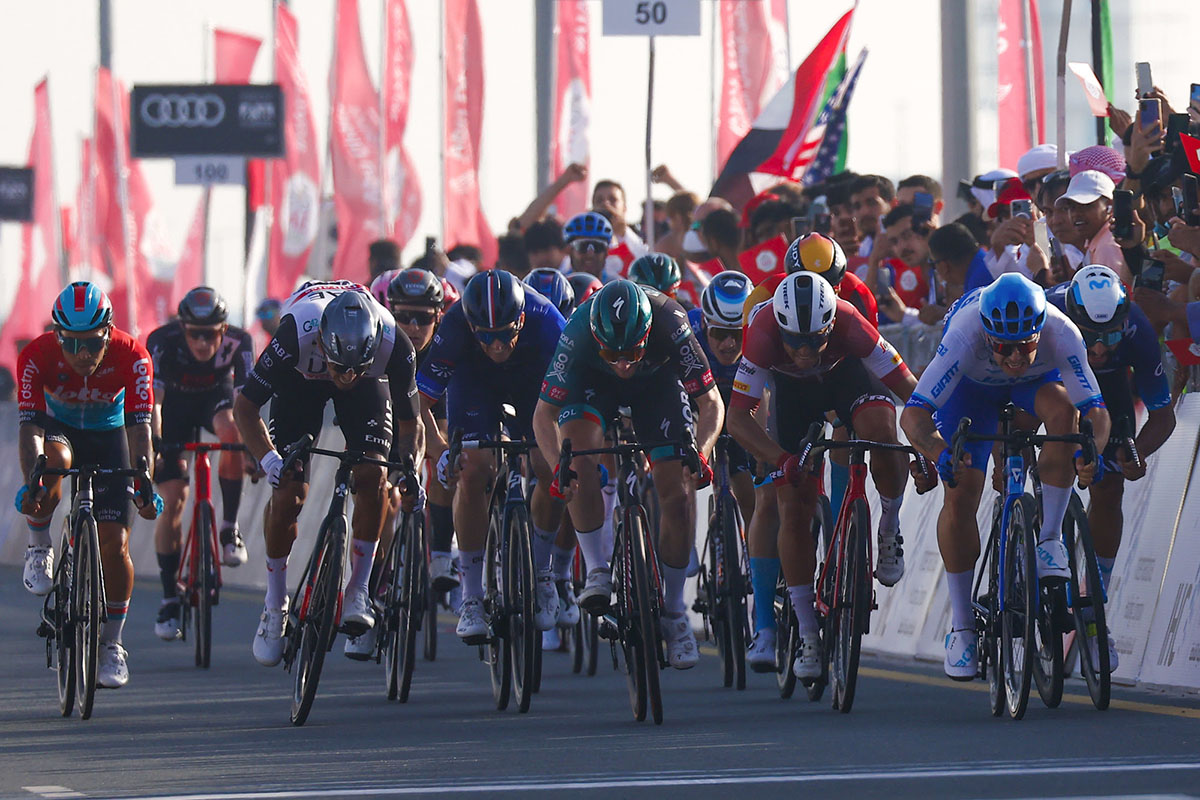 Dylan Groenewegen vince la quinta tappa dell'UAE Tour 2023 - photo Luca Bettini/SprintCyclingAgency©2023