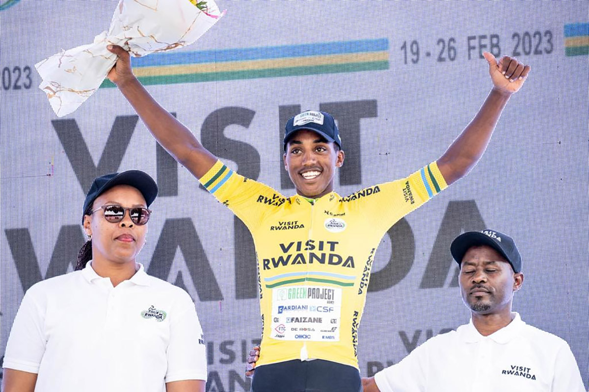 Henok Mulubrhan in maglia gialla - Credits Sonoko Tanaka