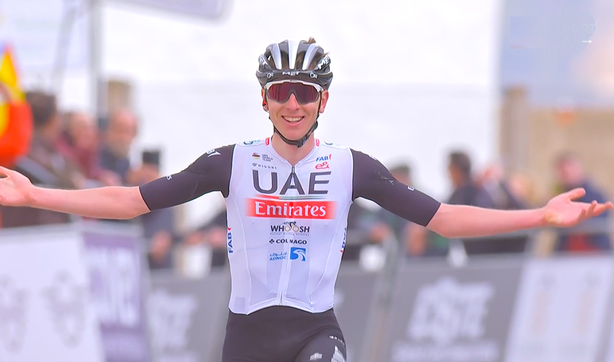 Tadej Pogacar vince la prima tappa della Vuelta a Andalucia