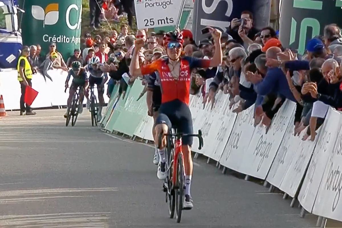 Tom Pidcock vince la quarta tappa della Volta ao Algarve