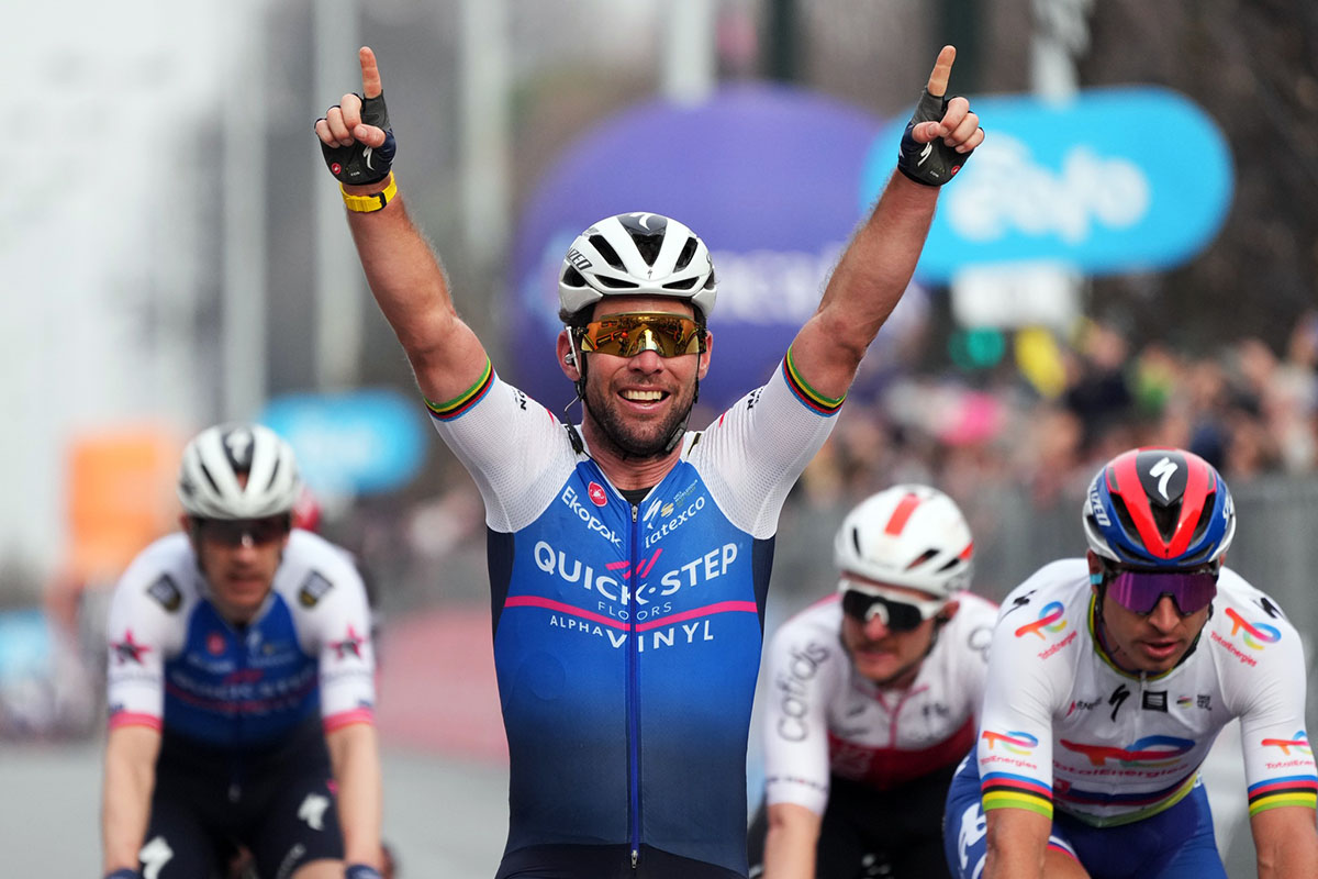 Mark Cavendish vince la Milano-Torino 2022 - credit LaPresse