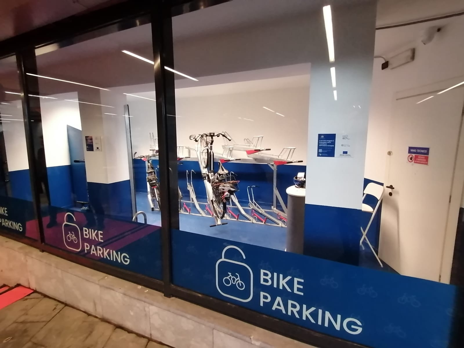 Cicloparcheggio De Ferrari - credit Comune Genova