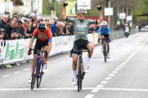 Mattia Negrente (Assali Stefen) vince il 12° Giro di Primavera - credit Photors