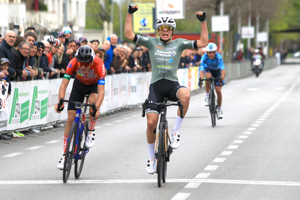 Mattia Negrente (Assali Stefen) vince il 12° Giro di Primavera - credit Photors
